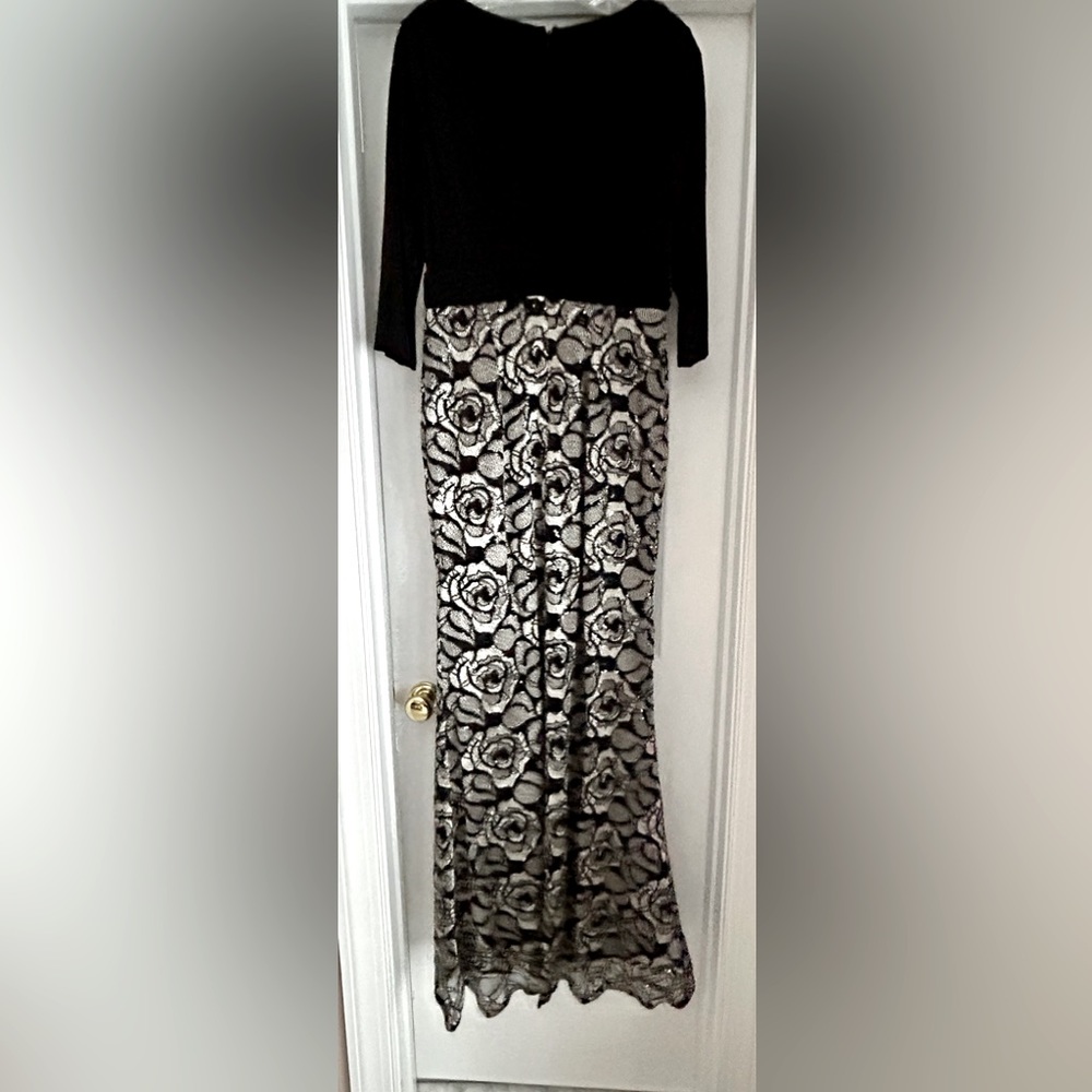 Adrianna Papell formal. Stretch top and fully sequined embroidered skirt. 8 Tall